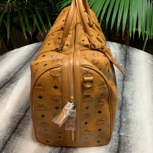 { MCM } Weekender Large Visetos Carry On Duffel - Picture 2 of 8